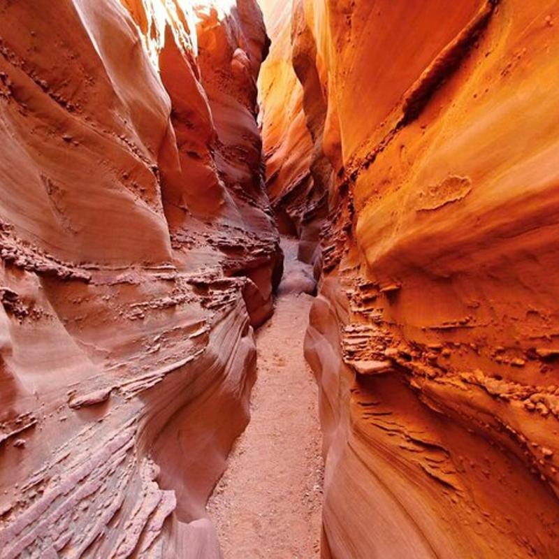 🌟Viaggio della  grotta colorata o canion Corlarto nella città di dahab Ogni giorno dalle 7:40 mattina Alle 17:00 👇